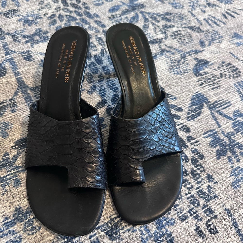 Donald J. Pliner Black Textured Mules